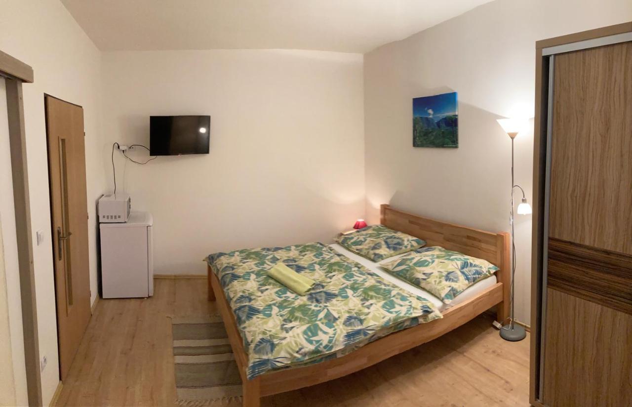 Vila Lesana Nova Lesna Luaran gambar
